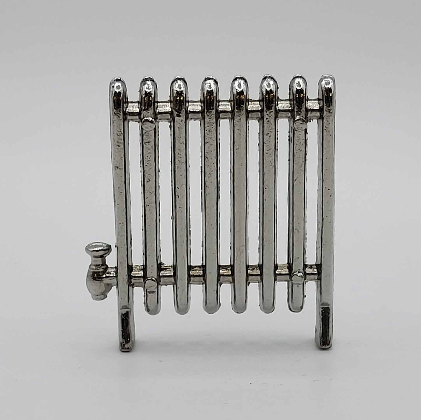 Miniature Radiator - Silver Metal - 1/12 Scale Dollhouse Miniature
