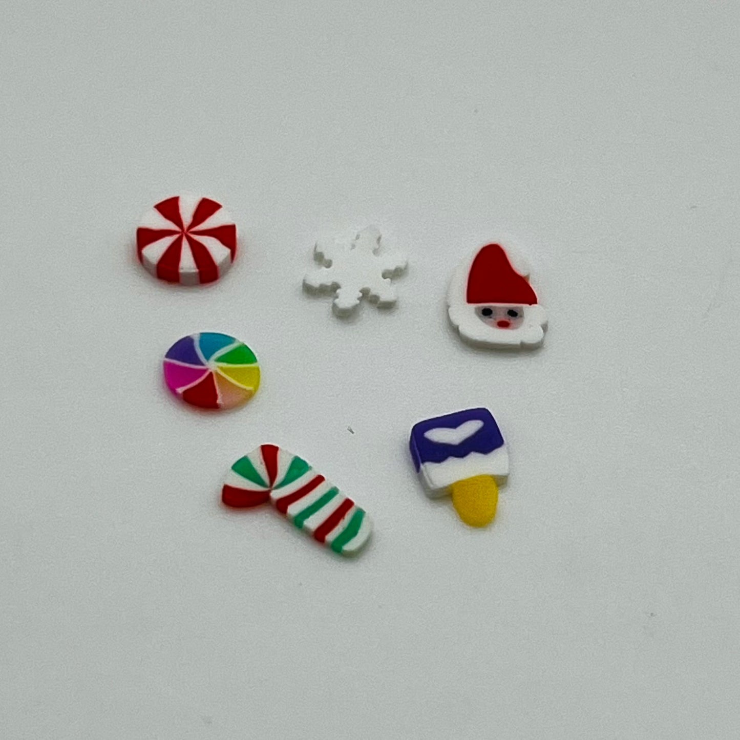 Candy - Random Selection - 6 Pieces - Polymer Clay - 1/12 Scale Dollhouse Miniature